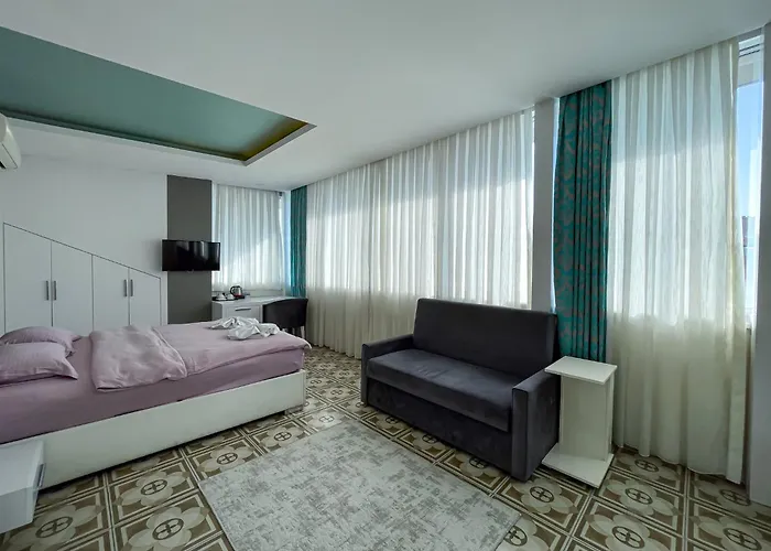 Berrak Su Hotel